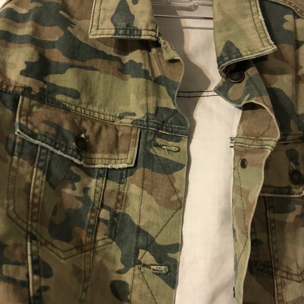 Camo Crop Jacket
